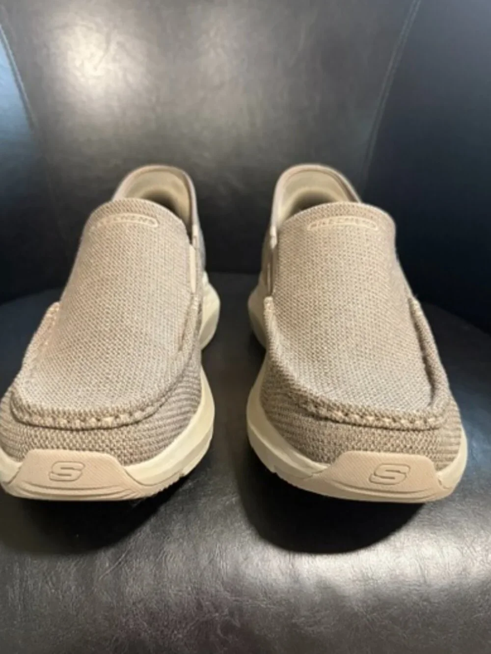 NWOB Skechers Hands Free Slip-Ins Foam Taupe Size 11